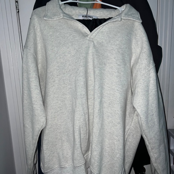 Grey Airport Sweatshirt from Rumored - Picture 4 of 4